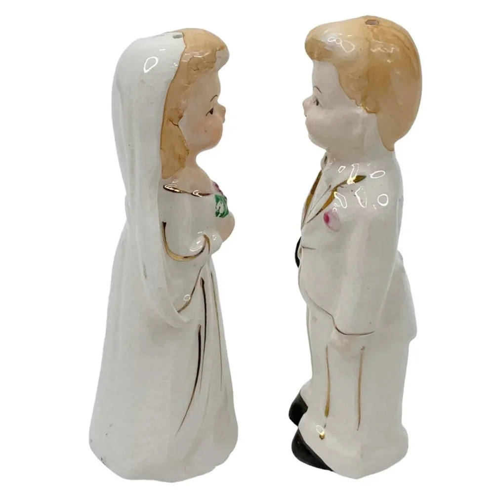 Vintage Salt Pepper Shaker Set Bride Groom Wedding Cake Topper Couple Japan MCM